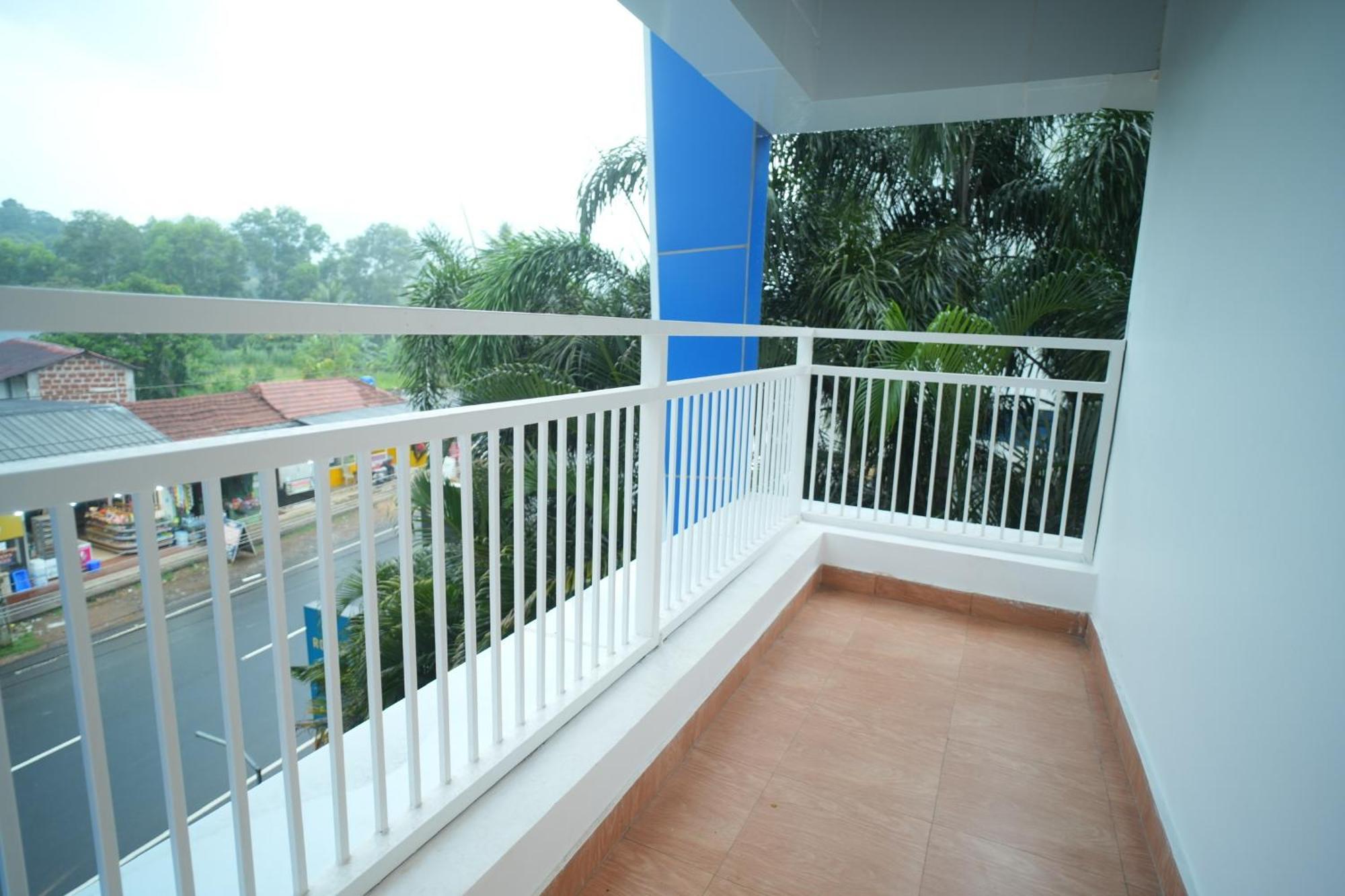 Ostello Rasha Residency Kalpetta Esterno foto